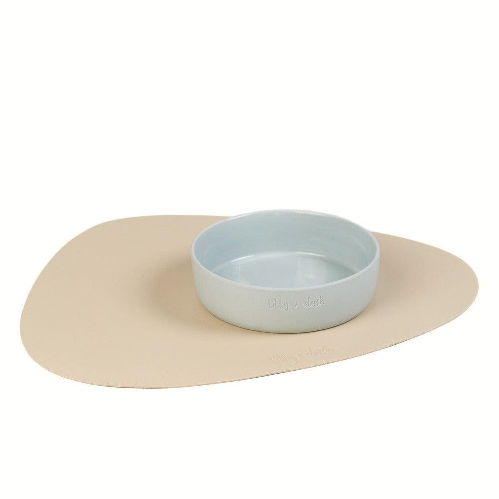 Tovaglietta impermeabile per cani e gatti beige con ciotola azzurra – Fridom